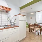 Sani-2 By Interhome Apartamento Pjescana Uvala